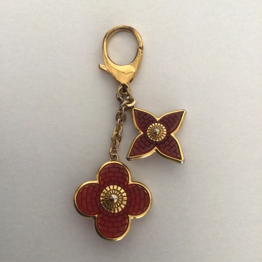 LOUIS VUITTON RED RESIN MOSAIC MONOGRAM FLOWER BAG CHARM